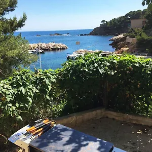cabanon-sur-l-eau.fr-provencehotel.com/